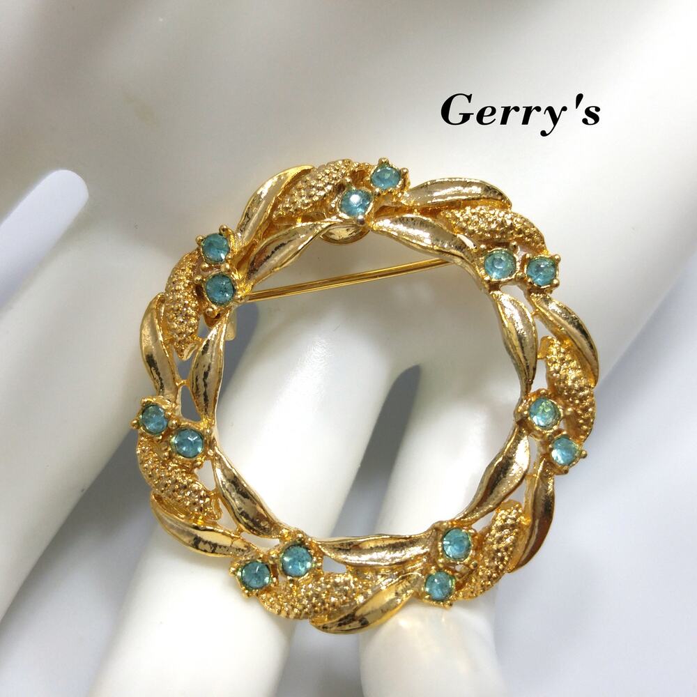 Vintage Wreath Brooch, Signed Gerry's, Light Blue Rhinestones, 1960s Jewelry - Picture 1 of 10